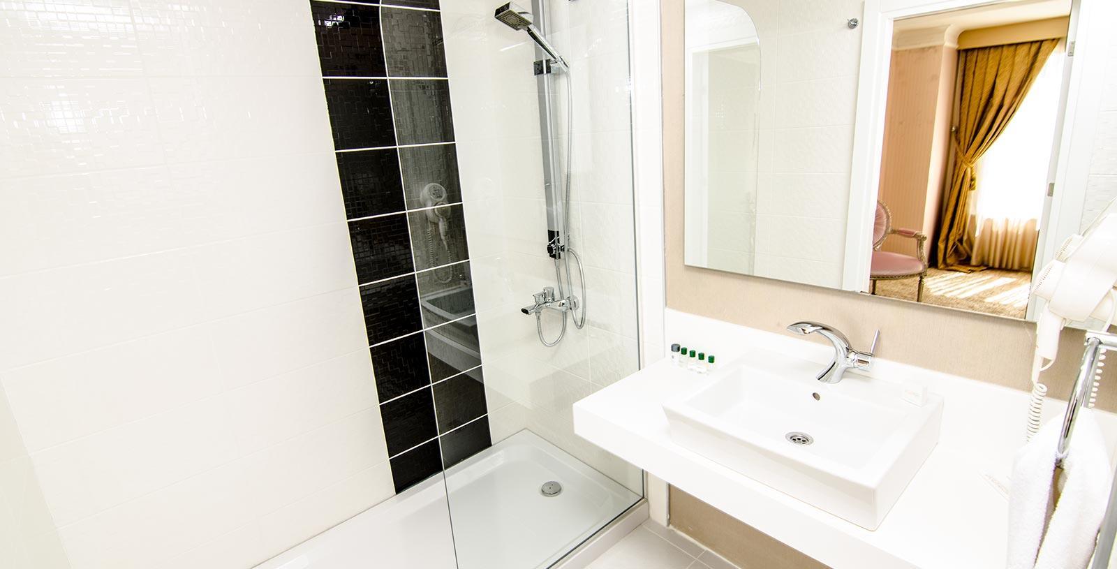 Life Port Hotel Istanbul Sekerpinari Екстер'єр фото